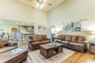 258 S Natural Springs Ln, Azle, TX 76020 - photo 3