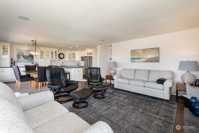 655 Main St unit 301, Edmonds, WA 98020 - photo 6