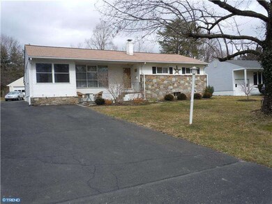 941 Rozel Ave, Southampton, PA 18966 - photo 3