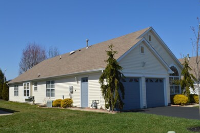 2546 Ridgemont Ct, Toms River, NJ 08755 - photo 3