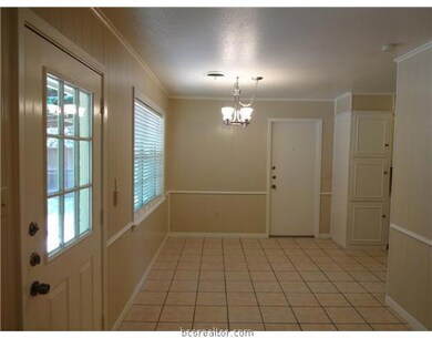 1601 Laura Ln unit CS, College Station, TX 77840 - photo 3