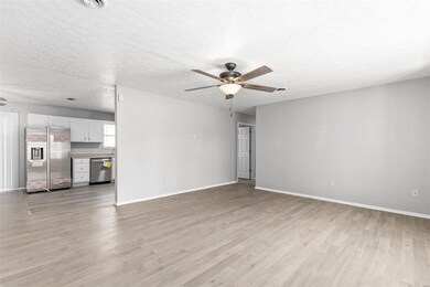 14423 Tailor Rd, Saint Robert, MO 65584 - photo 5