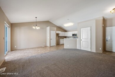 1045 N Tubsgate