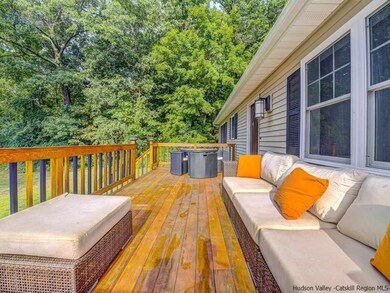 15 Maggies Way unit 1, Poughkeepsie, NY 12601 - photo 2