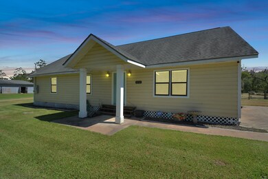 20321 Ramblewood Dr, Brazoria, TX 77422 - photo 3