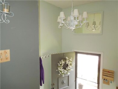 6614 Larsen Ln, Shawnee, KS 66203 - photo 4