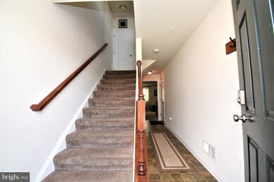 10384 Lantern Ln, Hagerstown, MD 21740 - photo 5