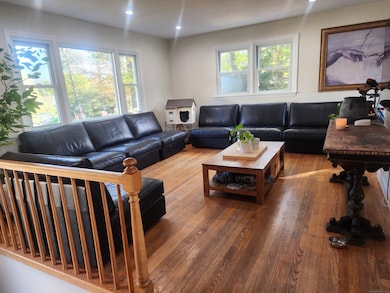 2100 Little Meadow Rd, Guilford, CT 06437 - photo 5