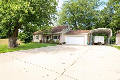230 S Wilson Heights Rd, Collinsville, IL 62234 - photo 2