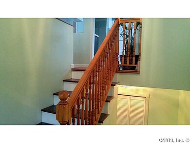 Foyer.