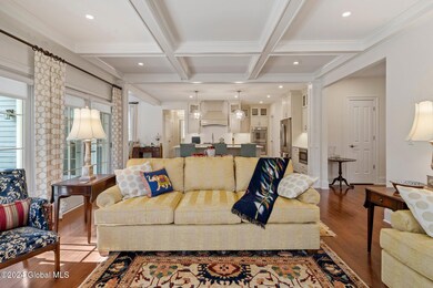 28-web-or-mls-815-waldens-pond-rd