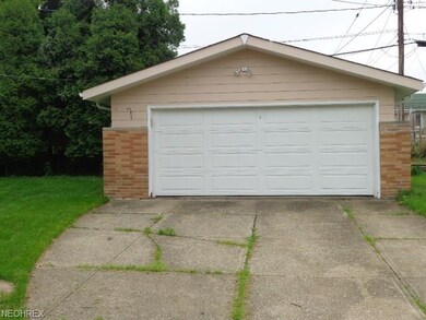 2-Car Garage