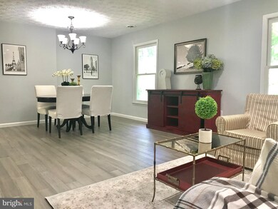 2330 Anvil Ln, Temple Hills, MD 20748 - photo 5