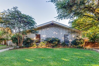 7537 Brentcove Cir, Dallas, TX 75214 - photo 2