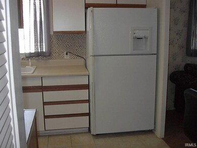 825 Hazel St, Auburn, IN 46706 - photo 7