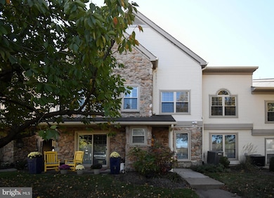 210 Remington Ct unit 210, Chalfont, PA 18914 - photo 2