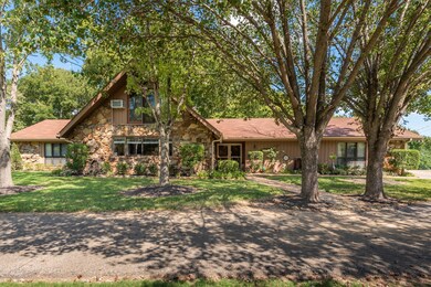 7735 Stateline Rd