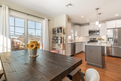 3 Bennett St unit 305, Wakefield, MA 01880 - photo 5