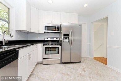 6013 Mustang Dr, Riverdale, MD 20737 - photo 2
