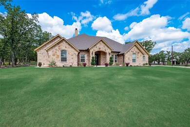 621 Shady Pond Ln, Azle, TX 76020 - photo 5