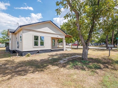 1215 Llano St, Coleman, TX 76834 - photo 3