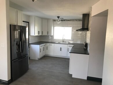 2001 N 57th Dr, Phoenix, AZ 85035 - photo 2