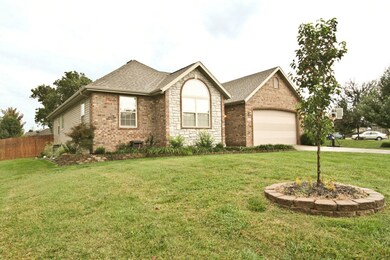 920 Welch St, Nixa, MO 65714 - photo 2