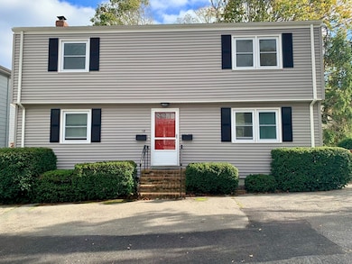 18 Guernsey St unit 2, Marblehead, MA 01945 - photo 2