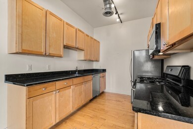 25 Osgood St unit 14, Somerville, MA 02143 - photo 3