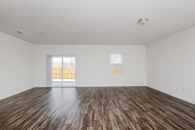 513 Scuttle Dr, Crowley, TX 76036 - photo 2