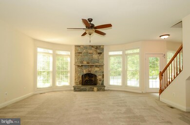 5701 Yewing Way, Gainesville, VA 20155 - photo 6