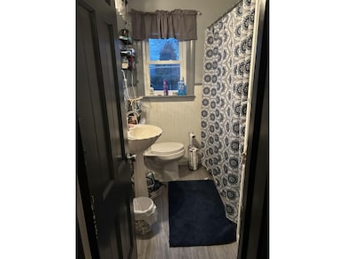 2889 Harryhogan Rd, Callao, VA 22435 - photo 5