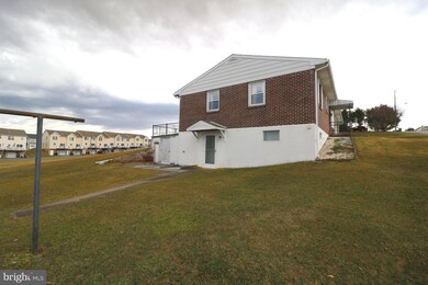 335 Fairmount Ave, Waynesboro, PA 17268 - photo 3