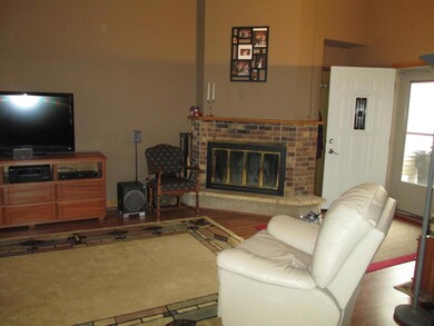 10 Vail Cir, Grand Forks, ND 58201 - photo 4