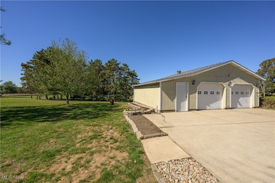 3015 Avalon Rd NW, Carrollton, OH 44615 - photo 5