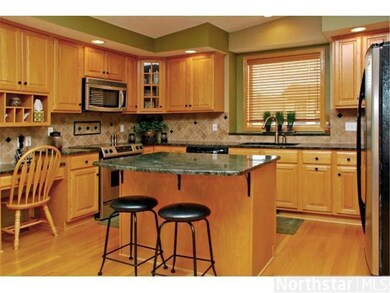 Vaulted updated center island eat in with granite 