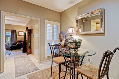 11711 Memorial Dr unit 289, Houston, TX 77024 - photo 7