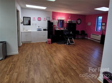 4 Spring St SW, Concord, NC 28025 - photo 5