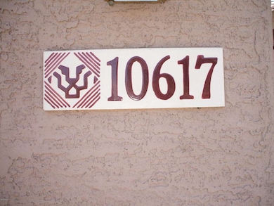 10617 W Edgemont 001