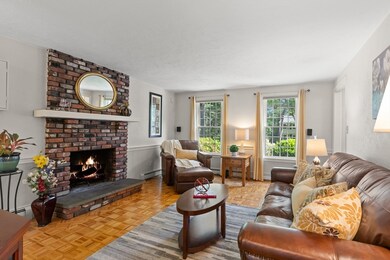 1005 Forest St, North Andover, MA 01845 - photo 3