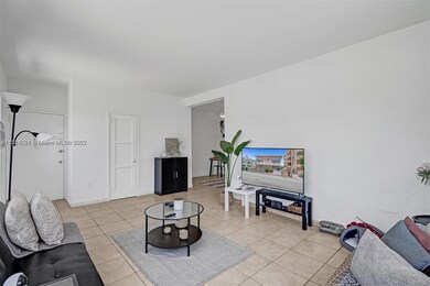 6860 Abbott Ave unit 3, Miami Beach, FL 33141 - photo 7