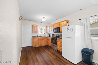 105 E 3rd St, Diamond, MO 64840 - photo 6