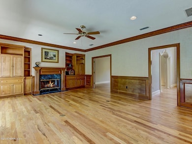 2802 Park Square Pl E-MLS_Size-018-24-Fa