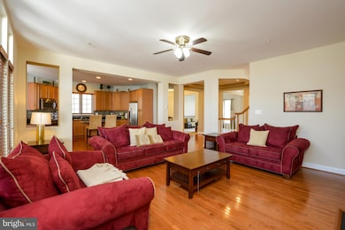 14803 Hardcastle St, Laurel, MD 20707 - photo 4