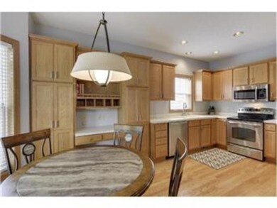 SPACIOUS KITCHEN