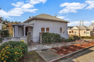 1253 Flora St, Crockett, CA 94525 - photo 4