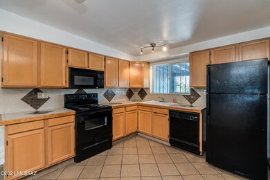 8125 E Domenic St, Tucson, AZ 85730 - photo 6