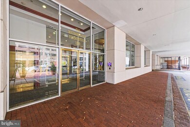 Metropolitan Condos unit 704, Washington, DC 20037 - photo 2