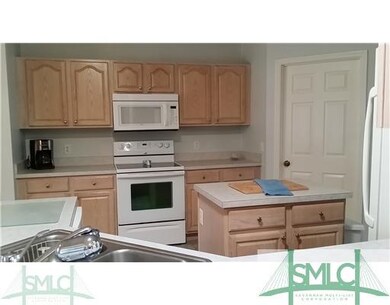 Kitchen. Great kitchen with lots of space - island