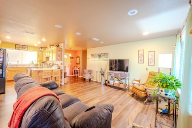 1307 SW Sturgeon Ct, Grants Pass, OR 97527 - photo 7